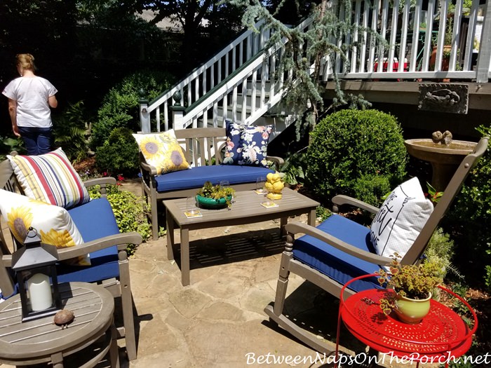 Moss Garden Table Setting – Between Naps on the Porch