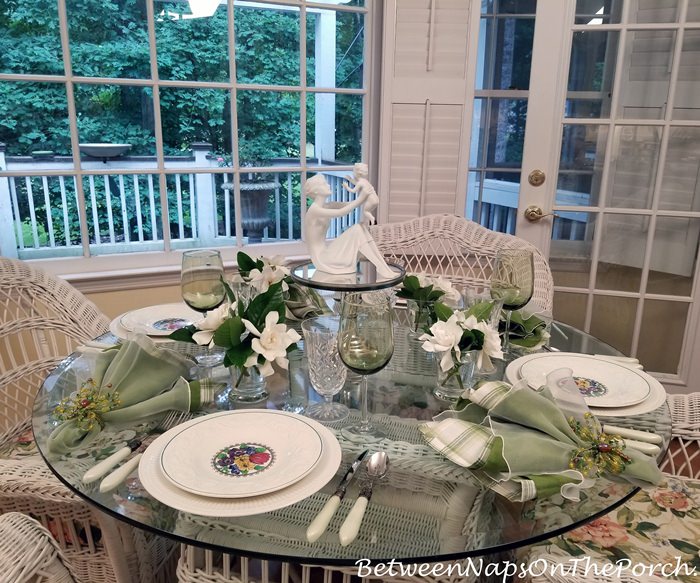 Tablescape Thursday, Between Naps On The Porch