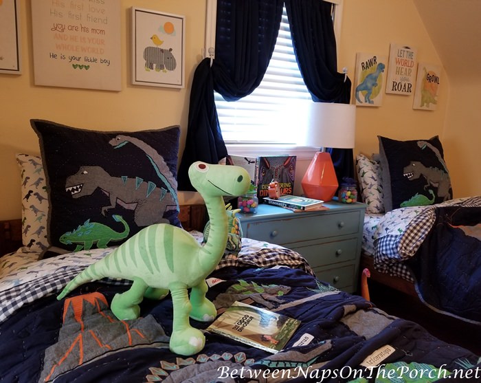 Boy's Bedroom, Dinosaur Themed