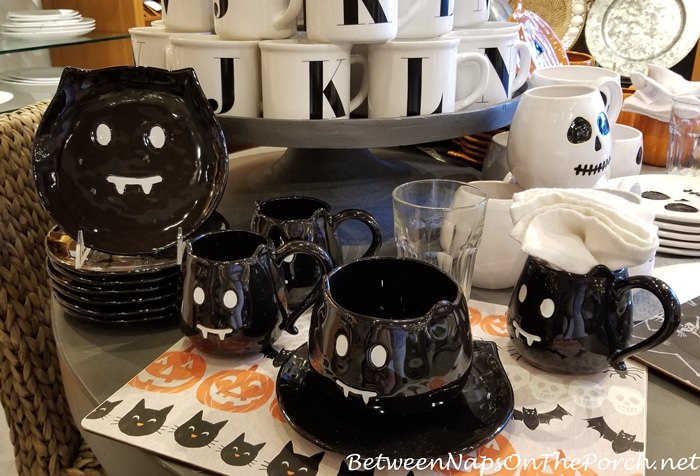 Halloween dinnerware sale