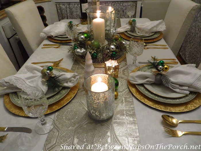 green and gold christmas table decorations