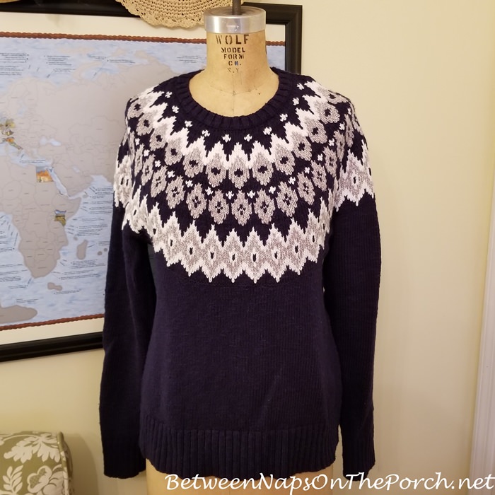 https://betweennapsontheporch.net/wp-content/uploads/2020/01/Fair-Isle-Sweater-Navy-White-and-Gray.jpg