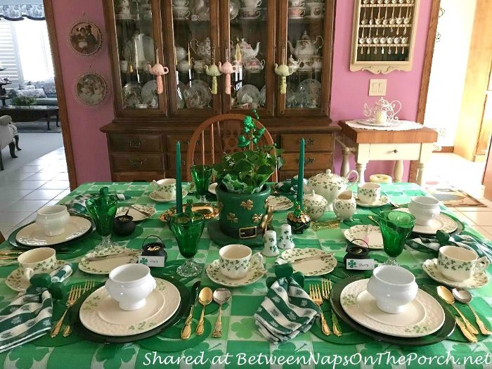 St. Patrick's Day Table Setting with Shamrock Plates, St. Patrick's Day Decorating