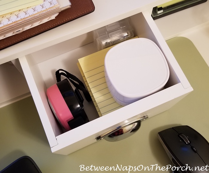 Desk with great storage