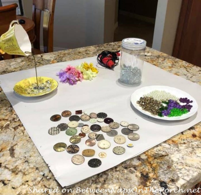 Build a floating tea cup centerpiece - Alice in Wonderland DIY 