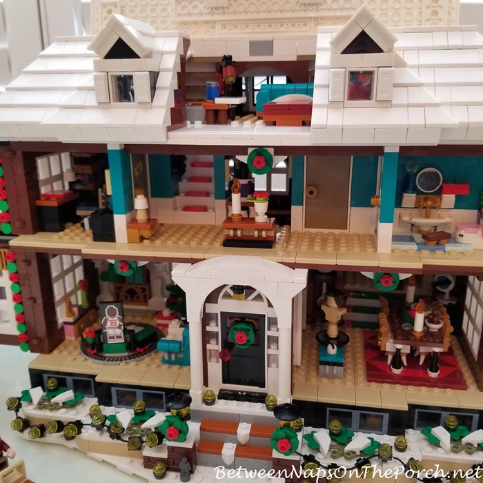 LEGO, Rumah Sendirian, Pemandangan Dalam