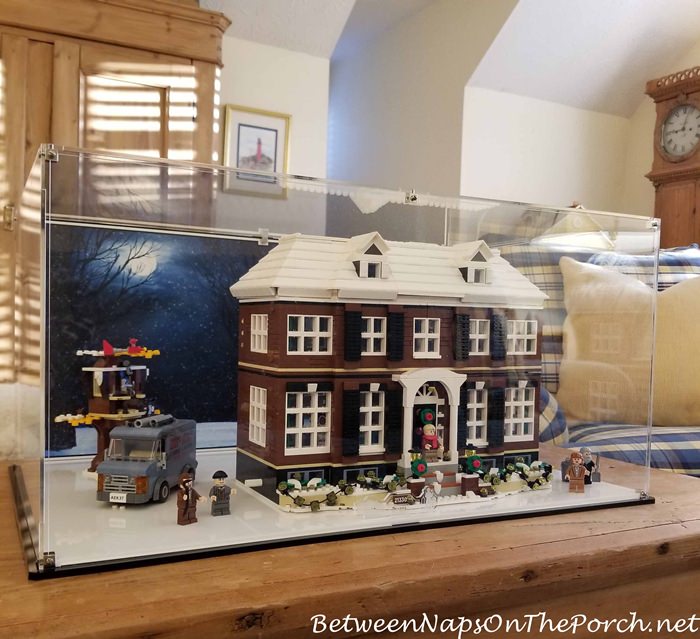 Lego Home Alone House in a Wicked Brick Display Case