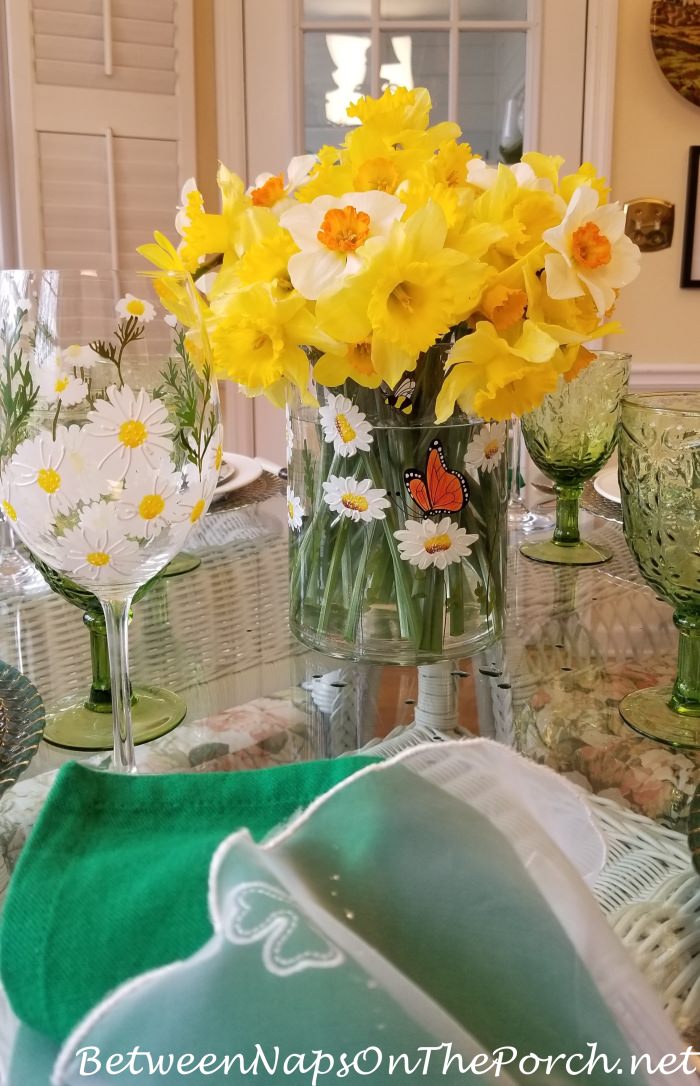 Daffodils Centerpiece, Saint Patrick's Day Table