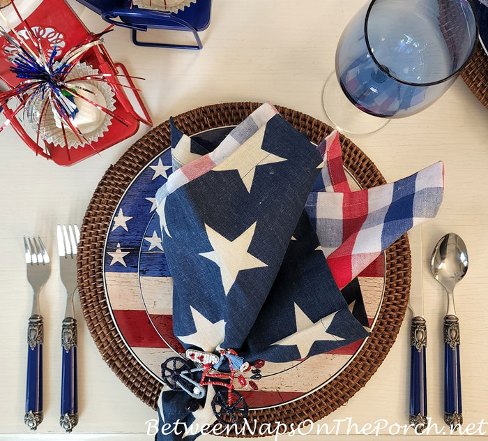 Star Napkins for 4th of July, Plaid Napkins, Blue Wine Glasses, Blue Flatware