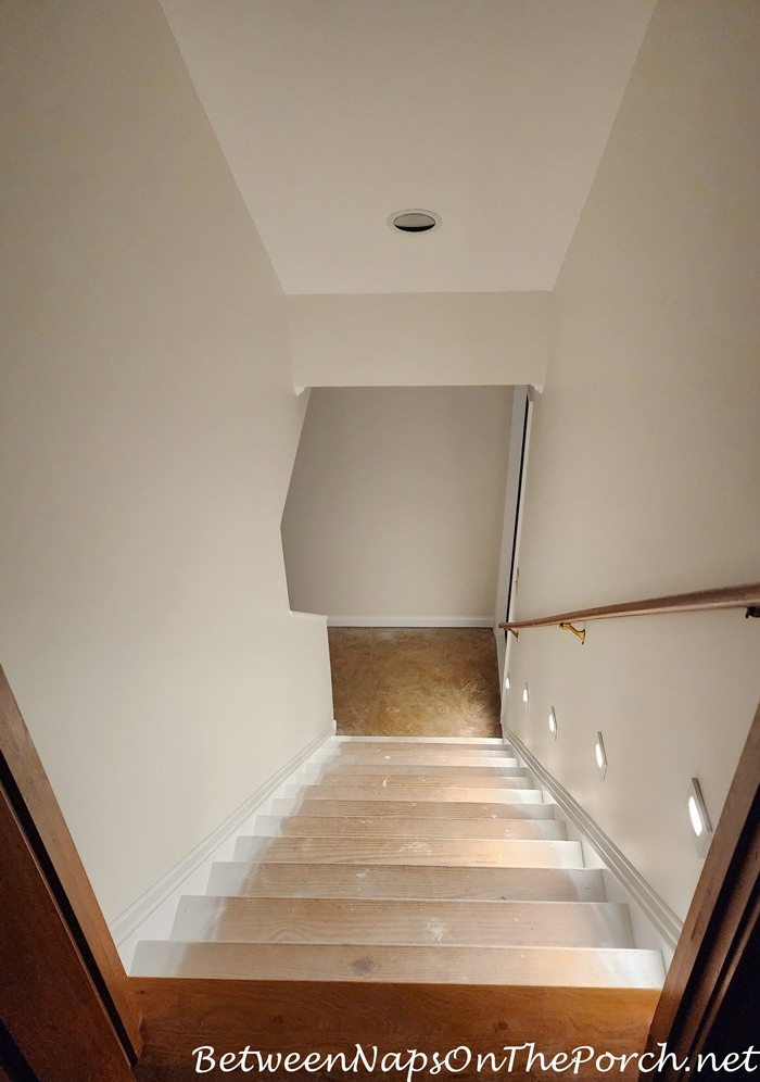 Beautiful Stairway Lighting