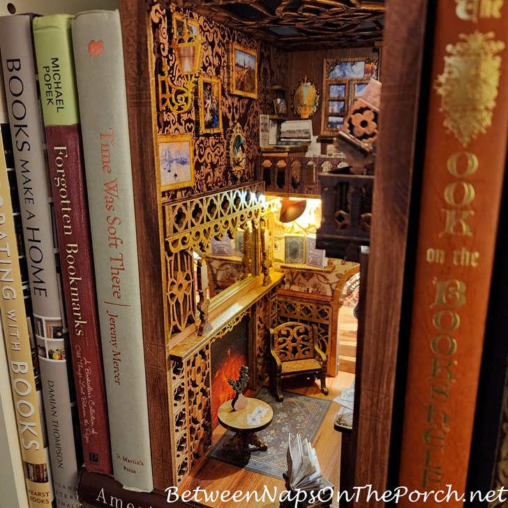 Fireplace in Booknook, Bookstore Booknook