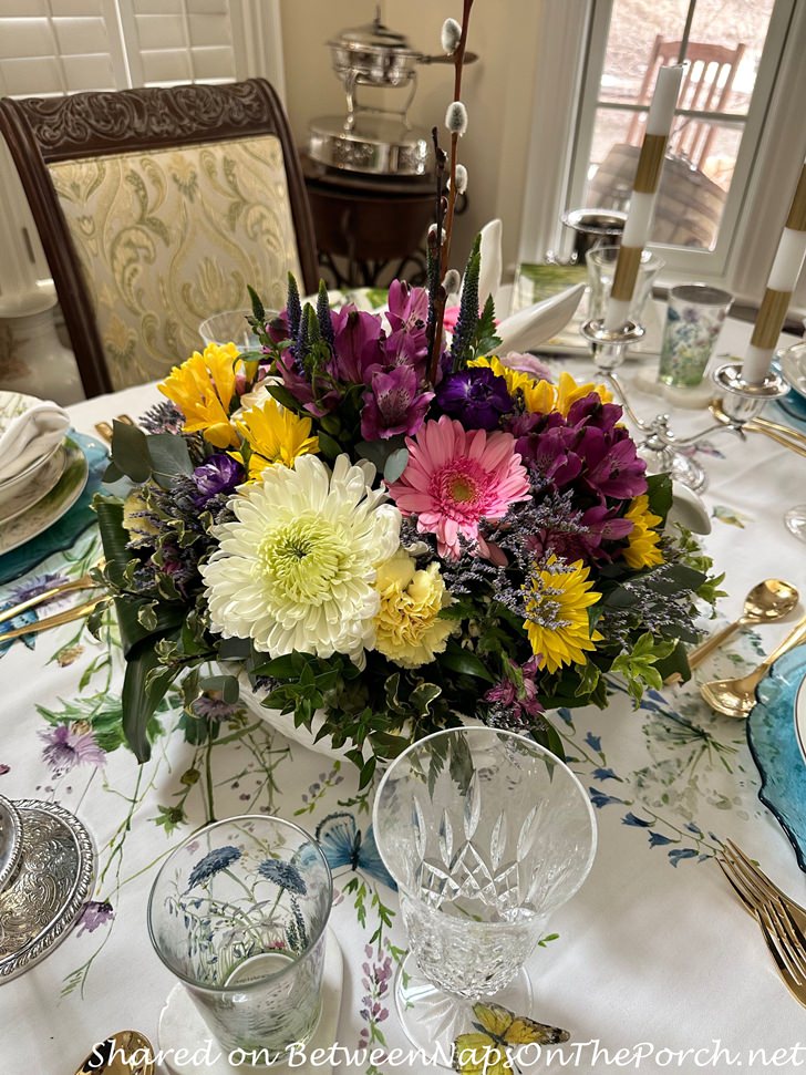 Beautiful Floral Centerpiece for Elegant Spring Table