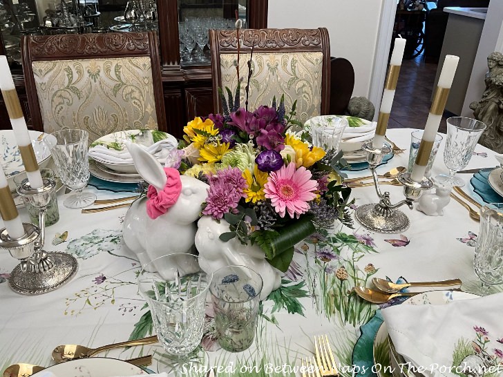 Easter Table Setting, Floral Centerpiece
