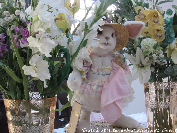 Spring Easter Table, Bunny and Floral Centerpiece