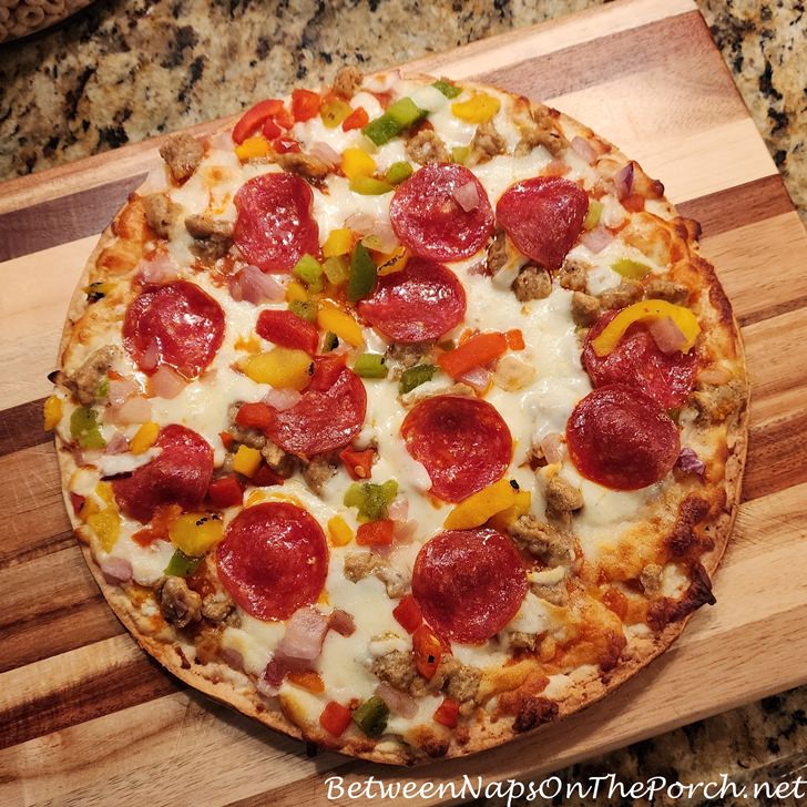 Review: Super Pizza Pan – Aline Arie