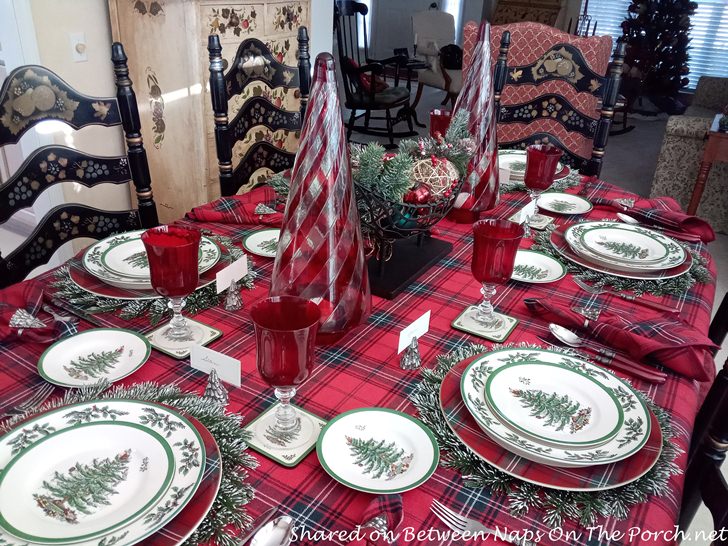 Beautiful Christmas Table Setting with Spode Christmas Tree Dinnerware