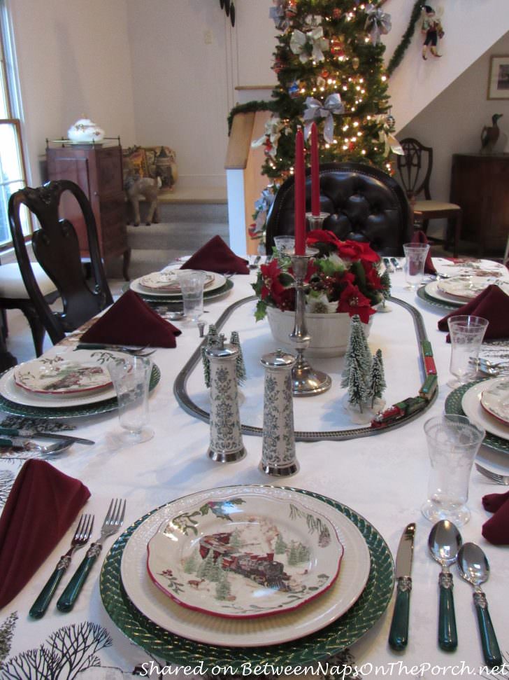 Christmas Table, Green Charger Plates., Train Centerpiece