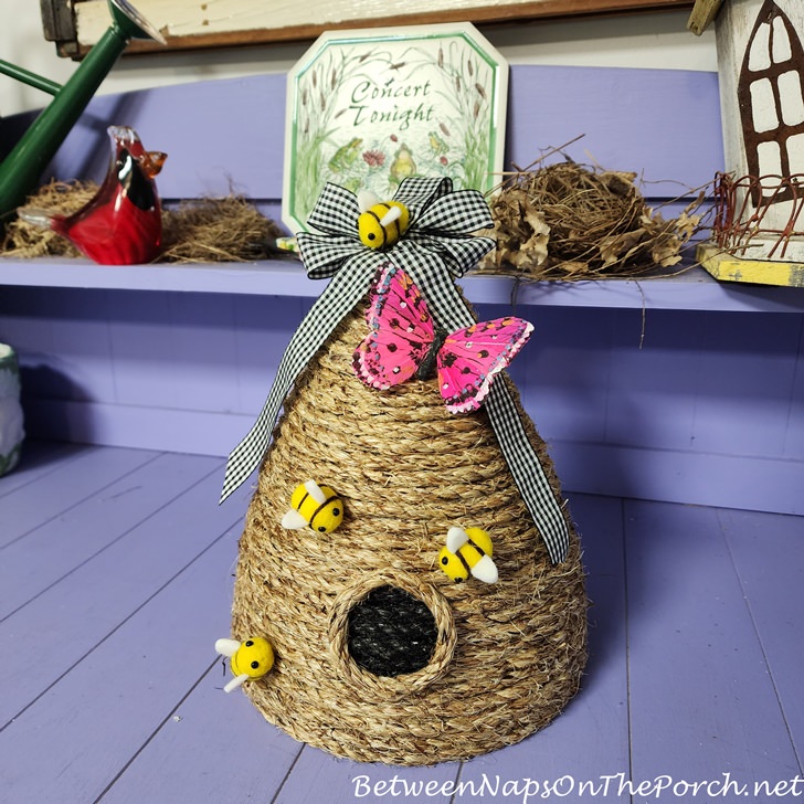 How to make a bee skep, decorative bee skep