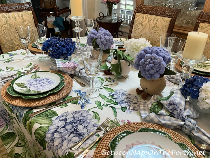 Beautiful Hydrangea Tablecloth