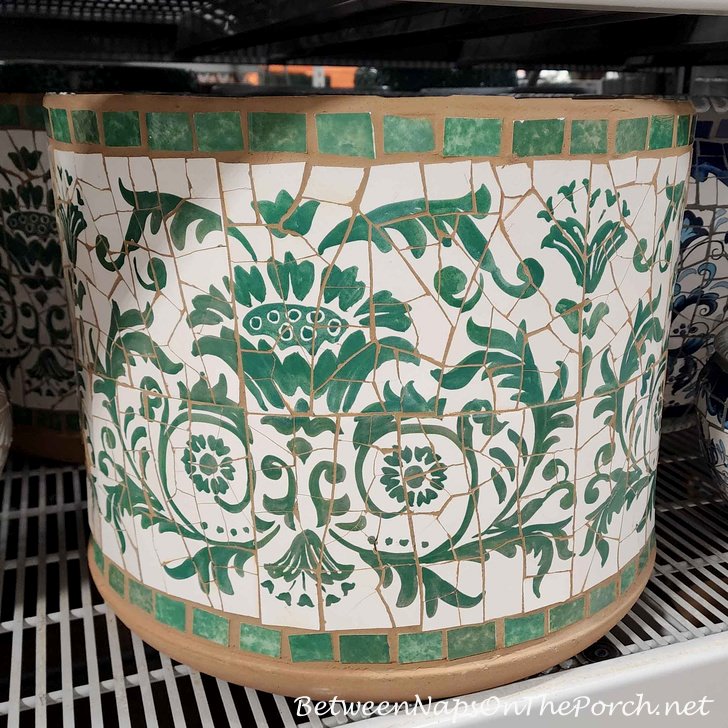 Beautiful-Mosaic-Green-and-White-Planter