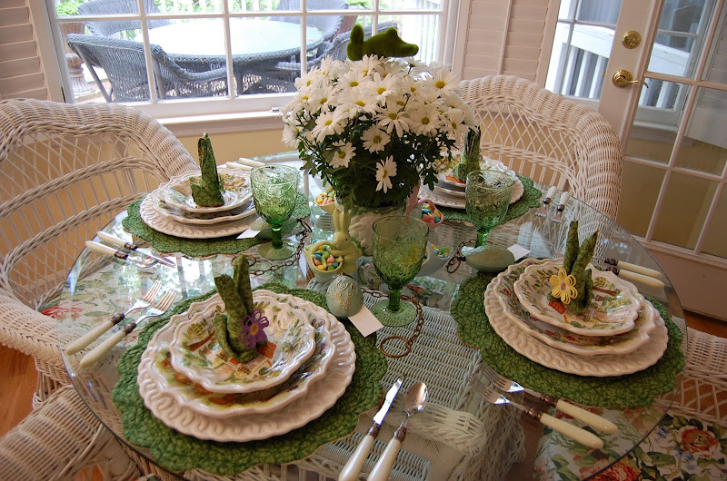 Easter Table Setting Tablescape with Floral Centerpiece & Bunny Napkin Fold