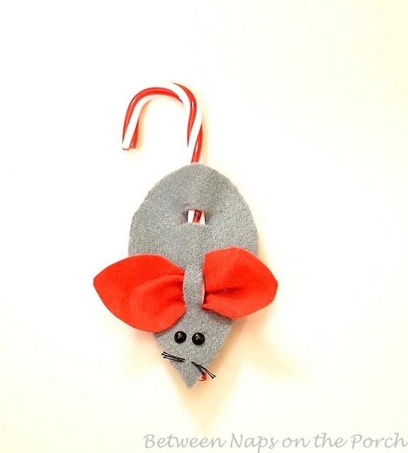 felt christmas mouse with candy cane