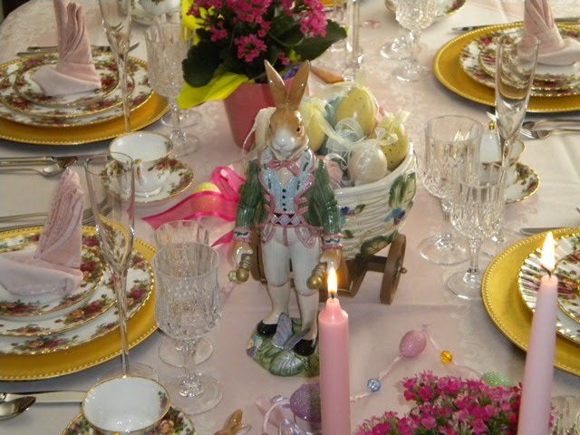 Easter Table Settings Tablescapes with Fitz and Floyd Rabbits