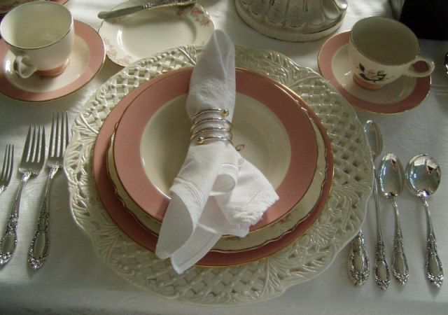 Cottage Tablescape with International Glenwood Dishware