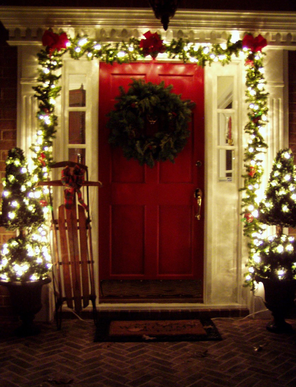 Decorating the Front Porch for Christmas, 2008