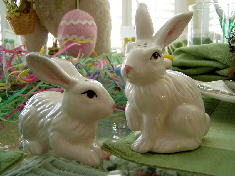 Easter Table Setting Tablescape with Bunny Centerpiece