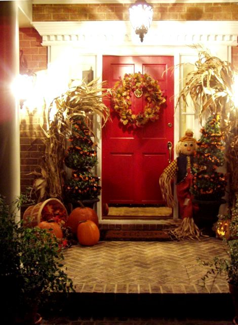 Decorating the Porch for Halloween