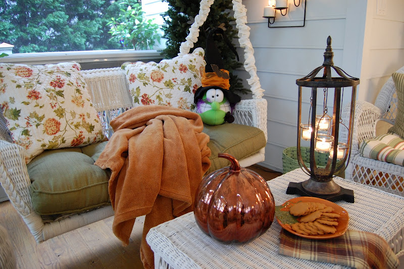 Decorating the Porch for Halloween