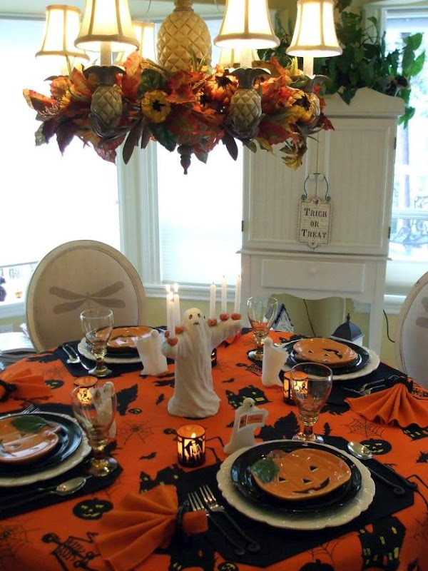 Halloween Tablescape with a Ghostly Centerpiece