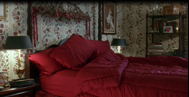 Parent's bedroom in Home Alone movie