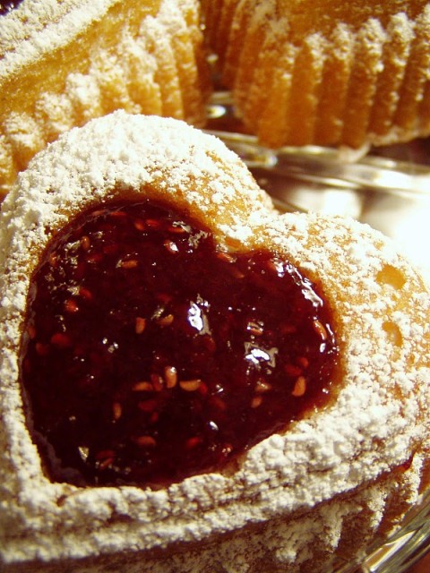 Heart shaped cakes for Valentine's Day